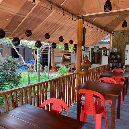 Vibushan Guest House Нилавели Екстериор снимка