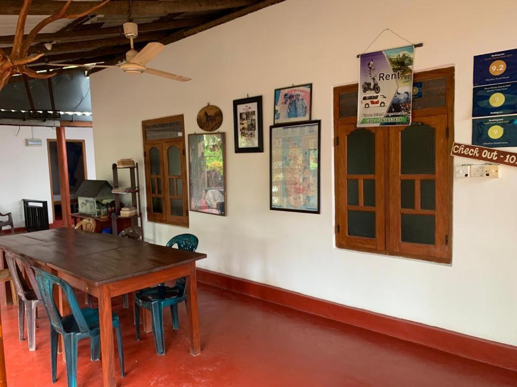 Vibushan Guest House Нилавели Екстериор снимка