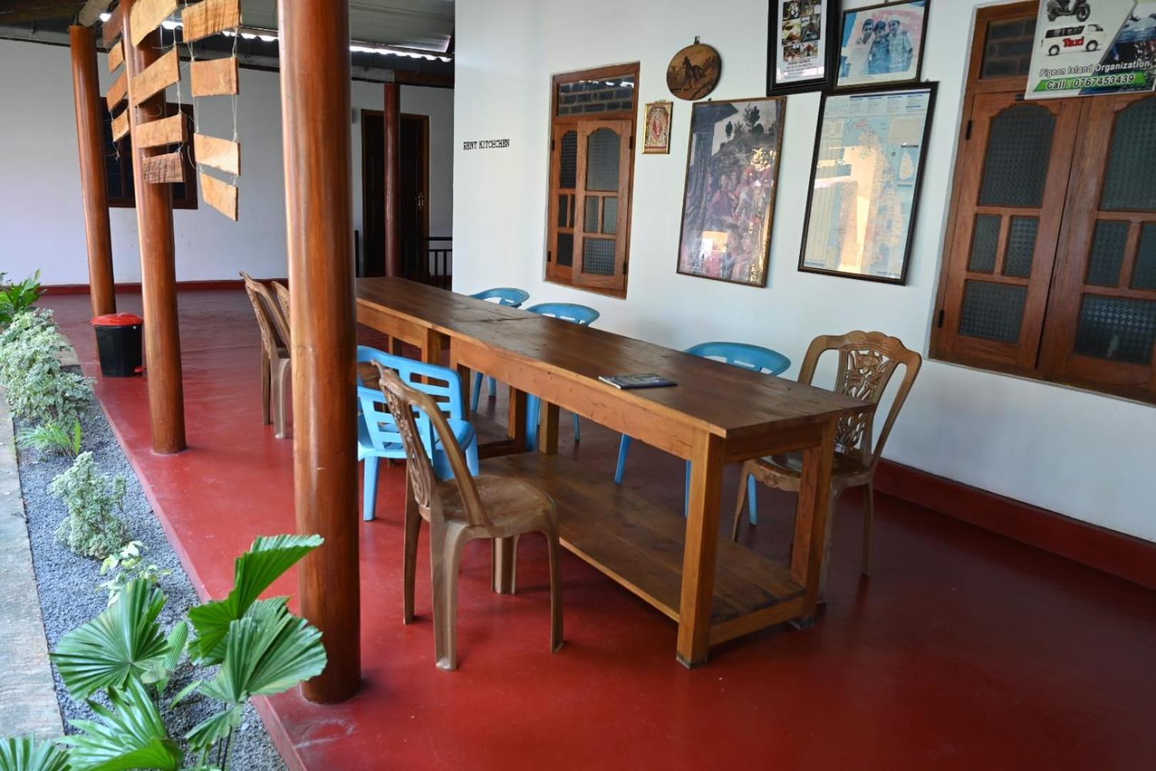 Vibushan Guest House Нилавели Екстериор снимка